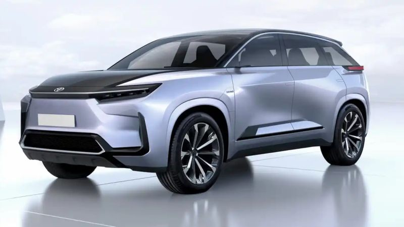 Toyota готовит электрический кроссовер Highlander с тремя рядами сидений