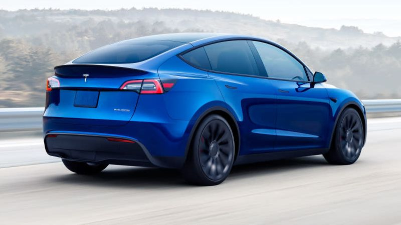 Илон Маск призвал клиентов Tesla не ждать выхода обновлённой Model Y в этом году